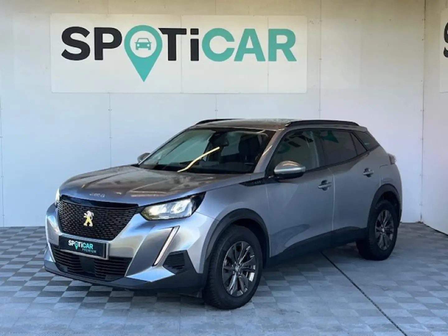 Peugeot e-2008 1.2 PureTech 100ch S\u0026S Style Noir - 1