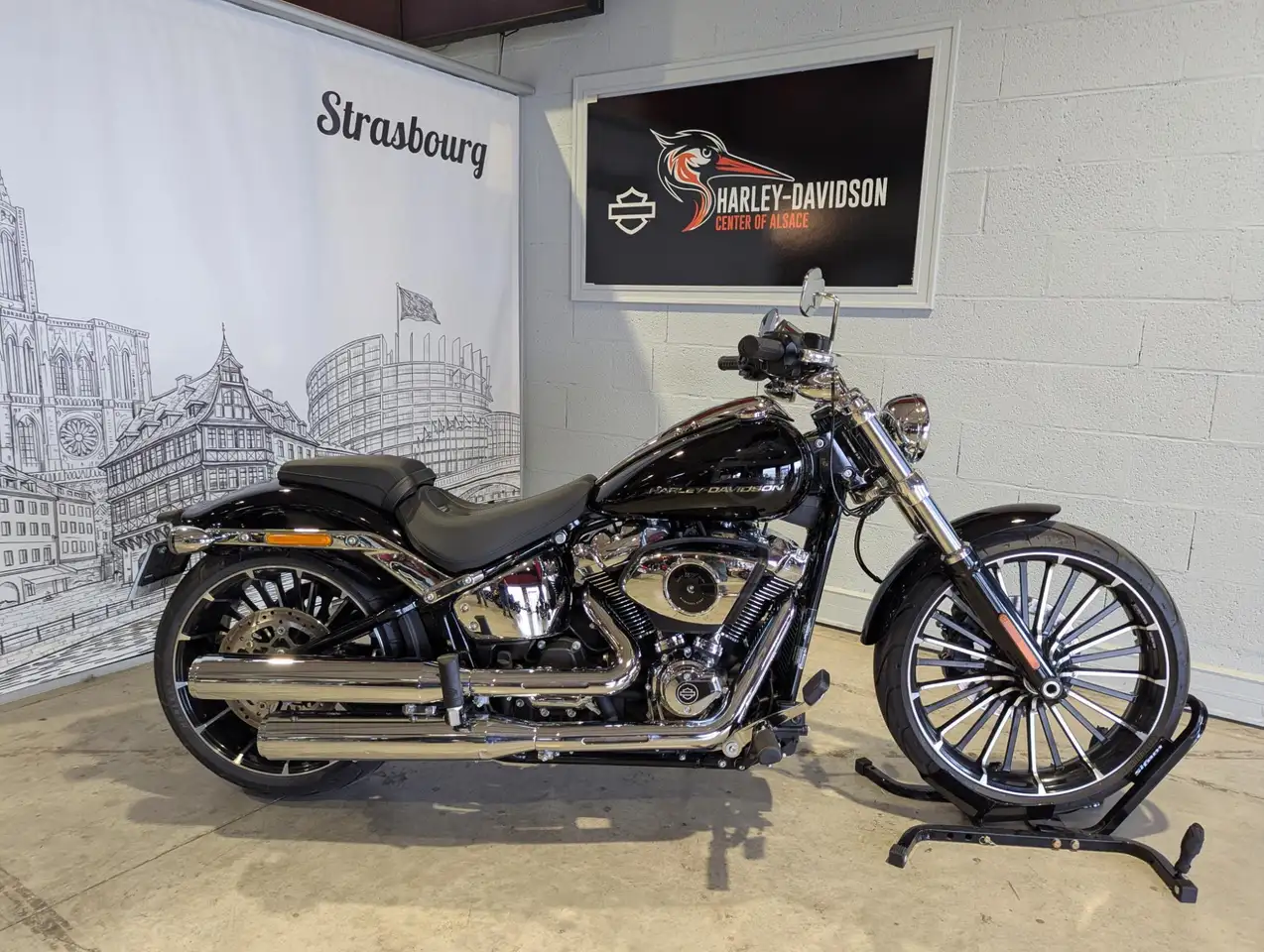 Harley-Davidson Breakout