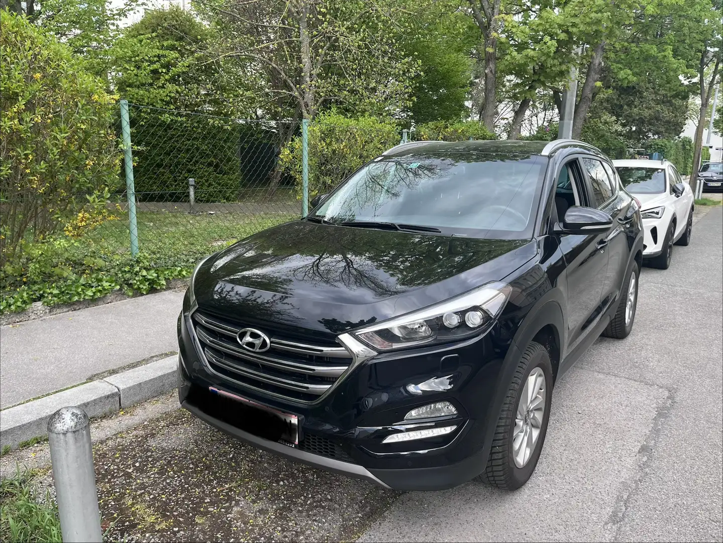 Hyundai TUCSON blue Classic 2WD Schwarz - 2