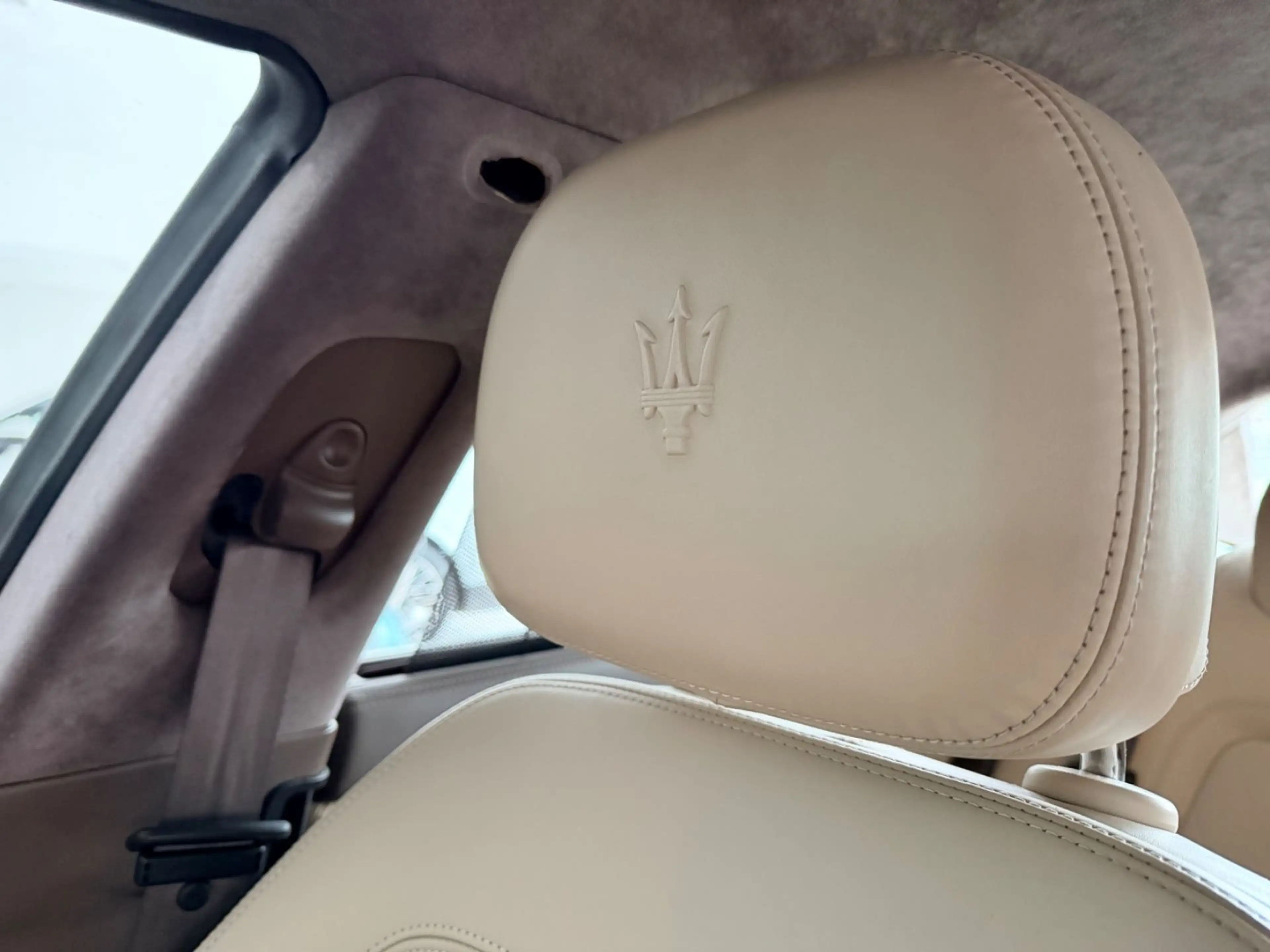 Maserati Quattroporte S TÜV NEU — photo 11