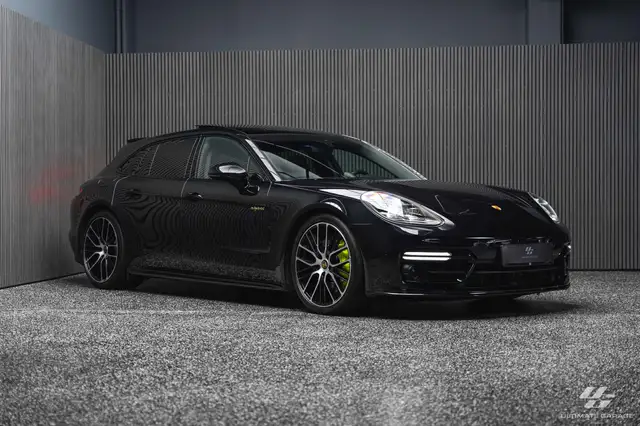 Porsche Panamera view 2