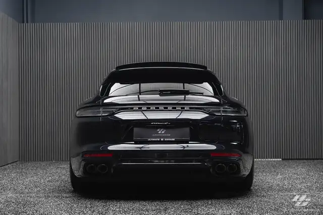 Porsche Panamera view 6