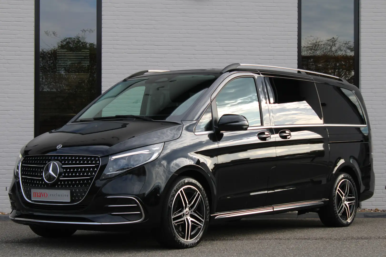 Mercedes-Benz V 300 300d / DC / AMG / Elec Stoelen / 360 Cam / 2x Elec Noir - 2