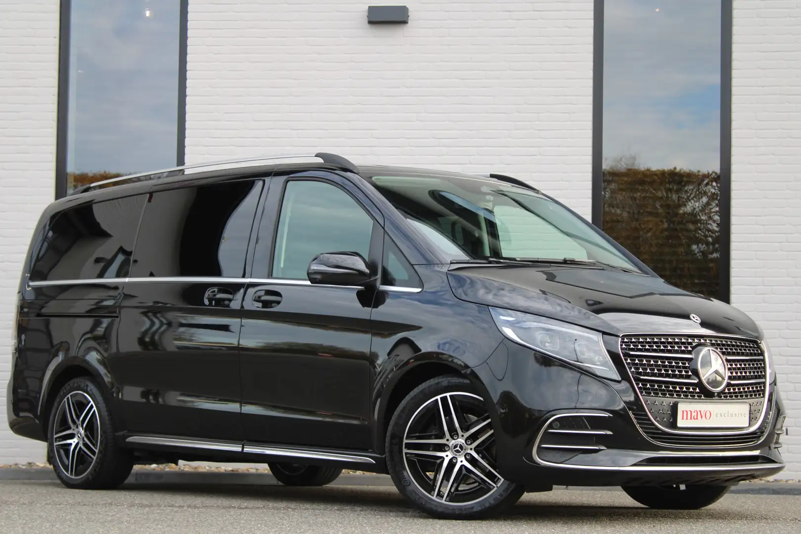 Mercedes-Benz V 300 300d / DC / AMG / Elec Stoelen / 360 Cam / 2x Elec Noir - 1