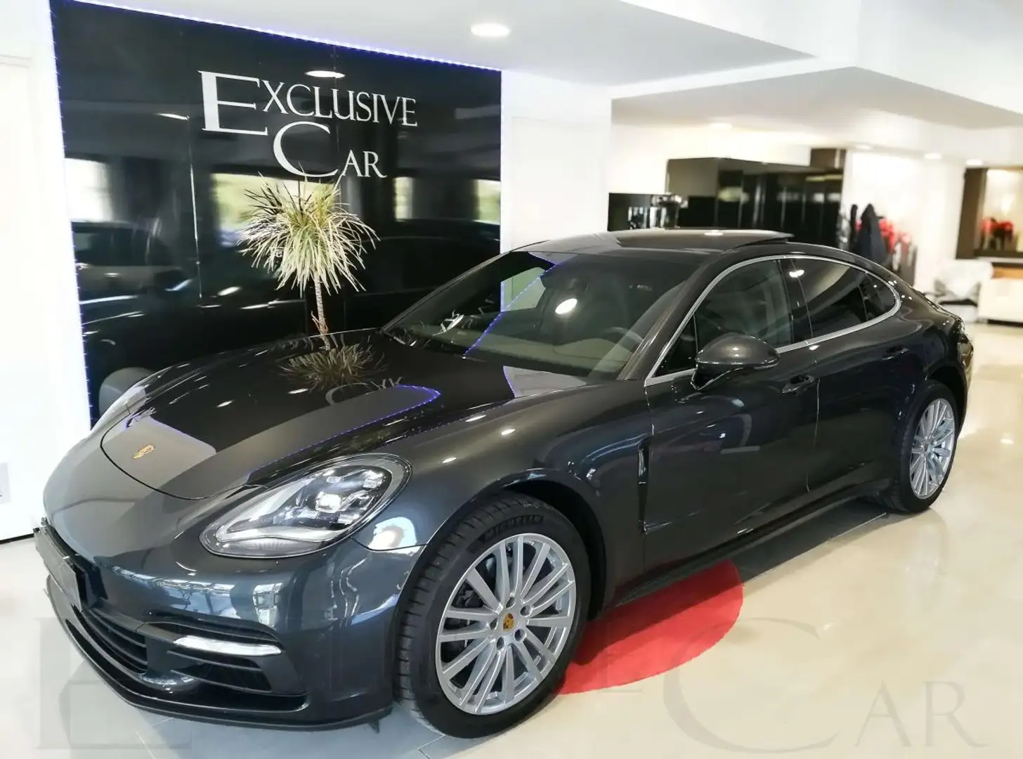 Porsche Panamera 4 Gris - 2