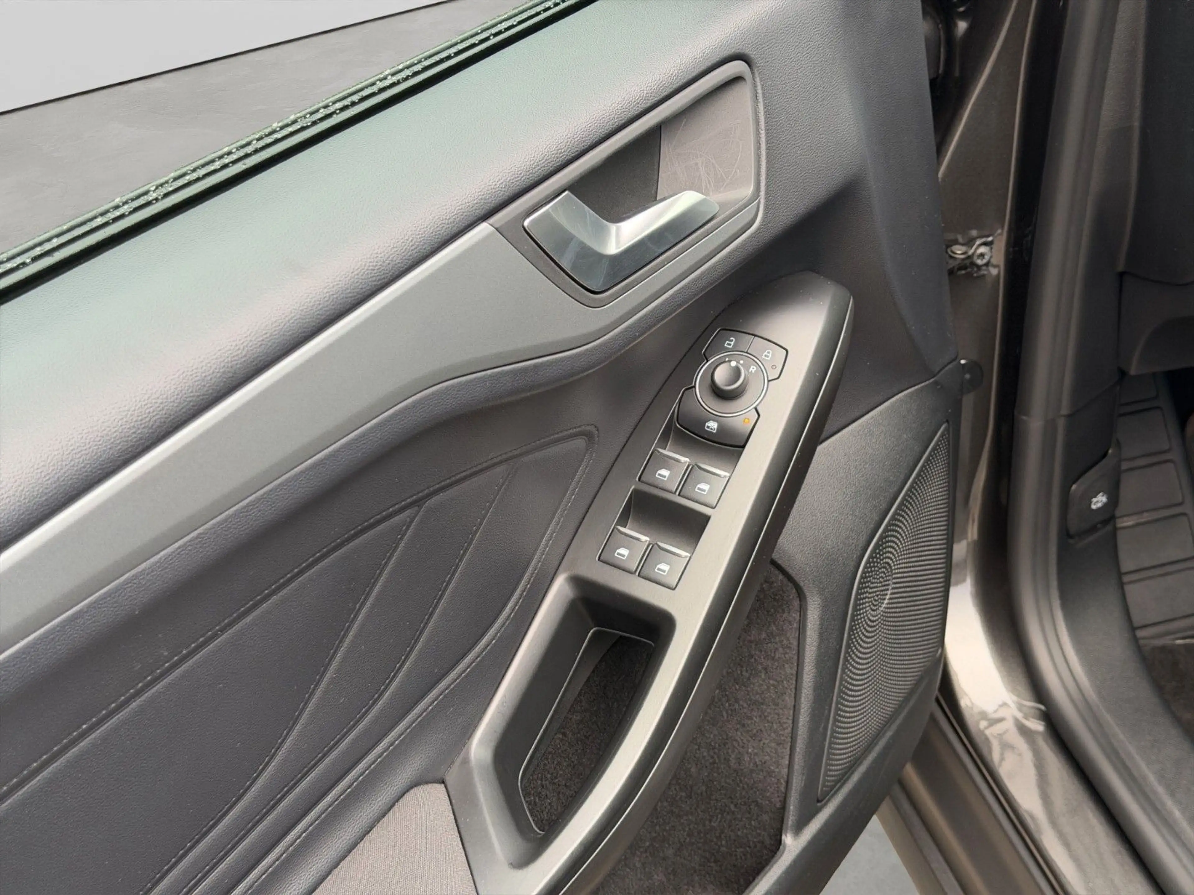 Ford Focus Turnier Cool & Connect — photo 14