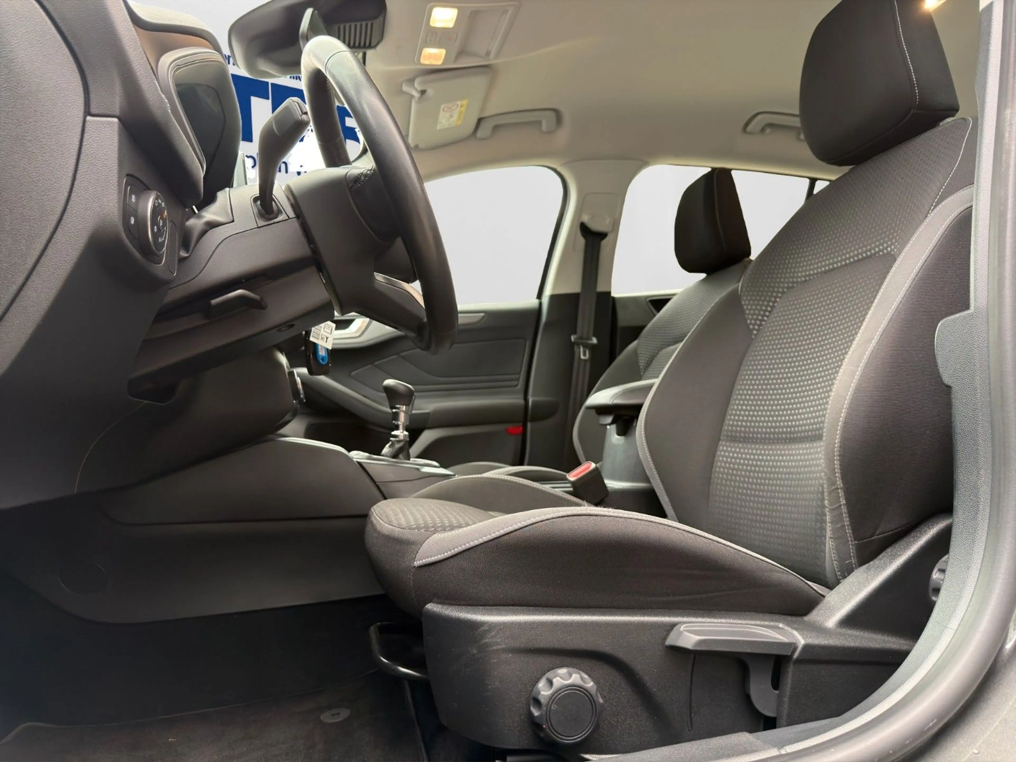 Ford Focus Turnier Cool & Connect — photo 13