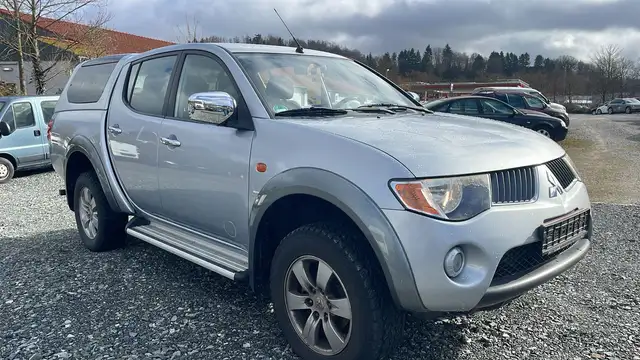 Mitsubishi L200 Intense Doppelkabine 4WD