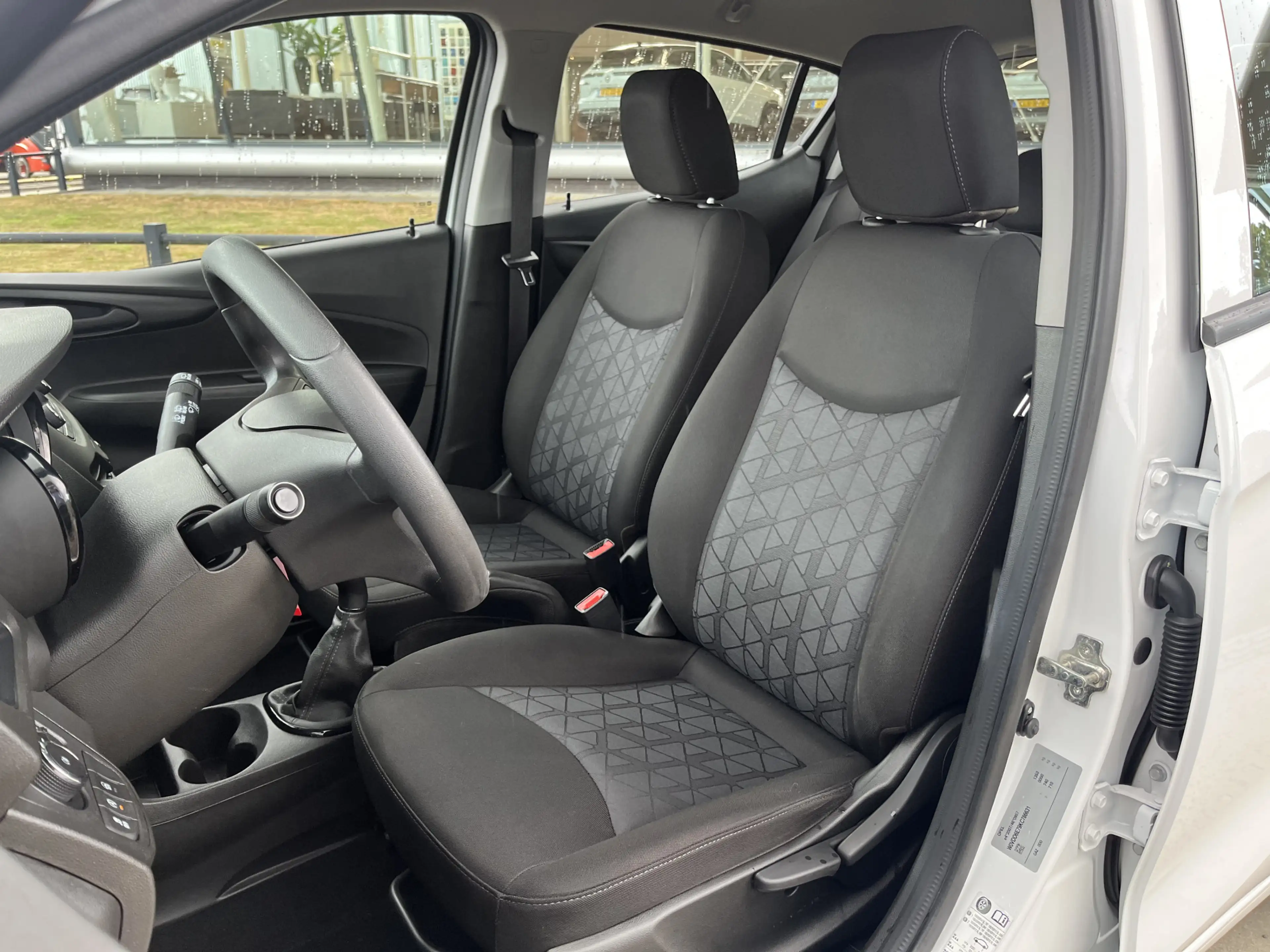 Opel Karl 1.0 ecoFLEX 120 Jaar Edition / Cruise / Airco / El — photo 3