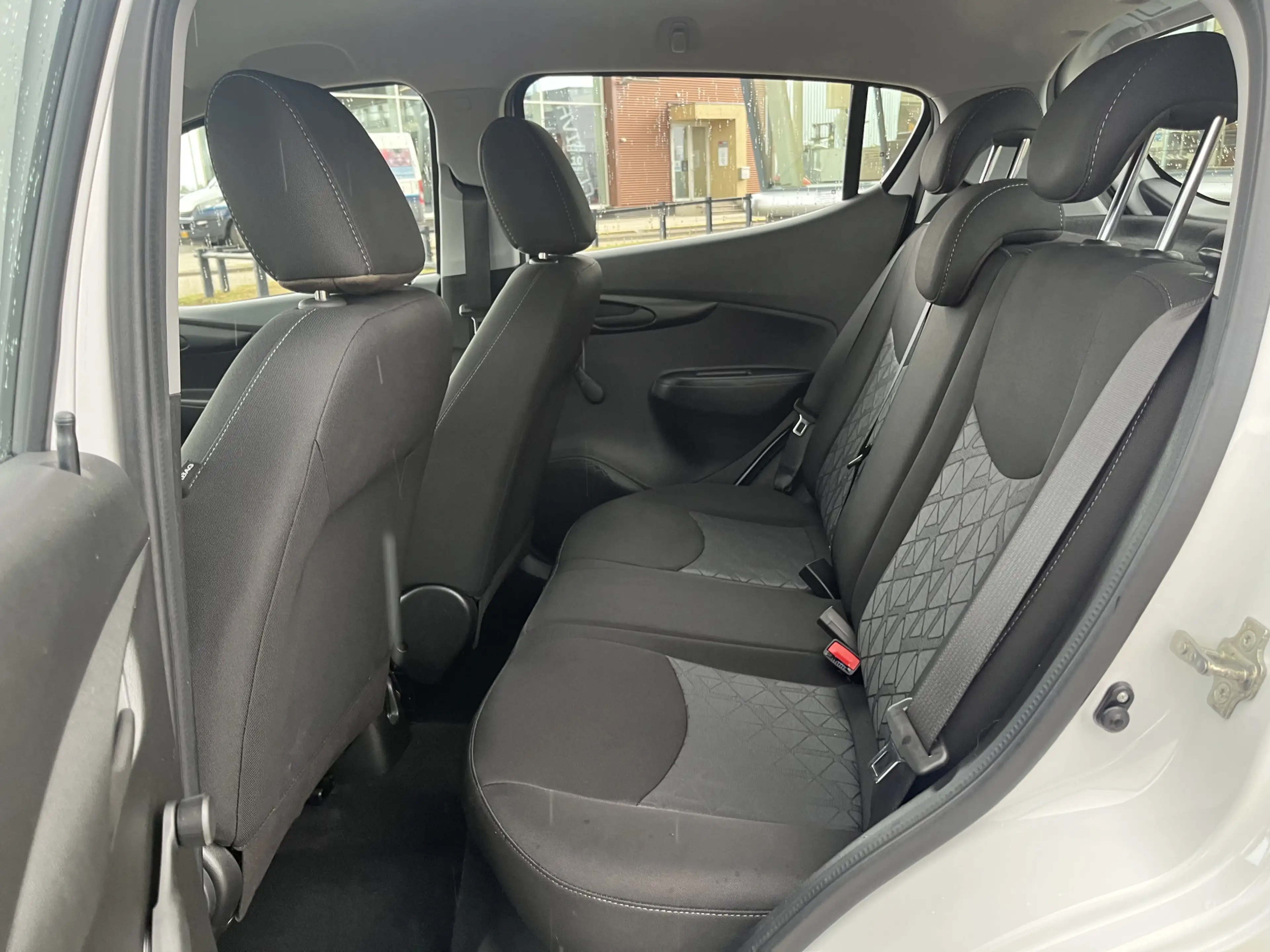 Opel Karl 1.0 ecoFLEX 120 Jaar Edition / Cruise / Airco / El — photo 14