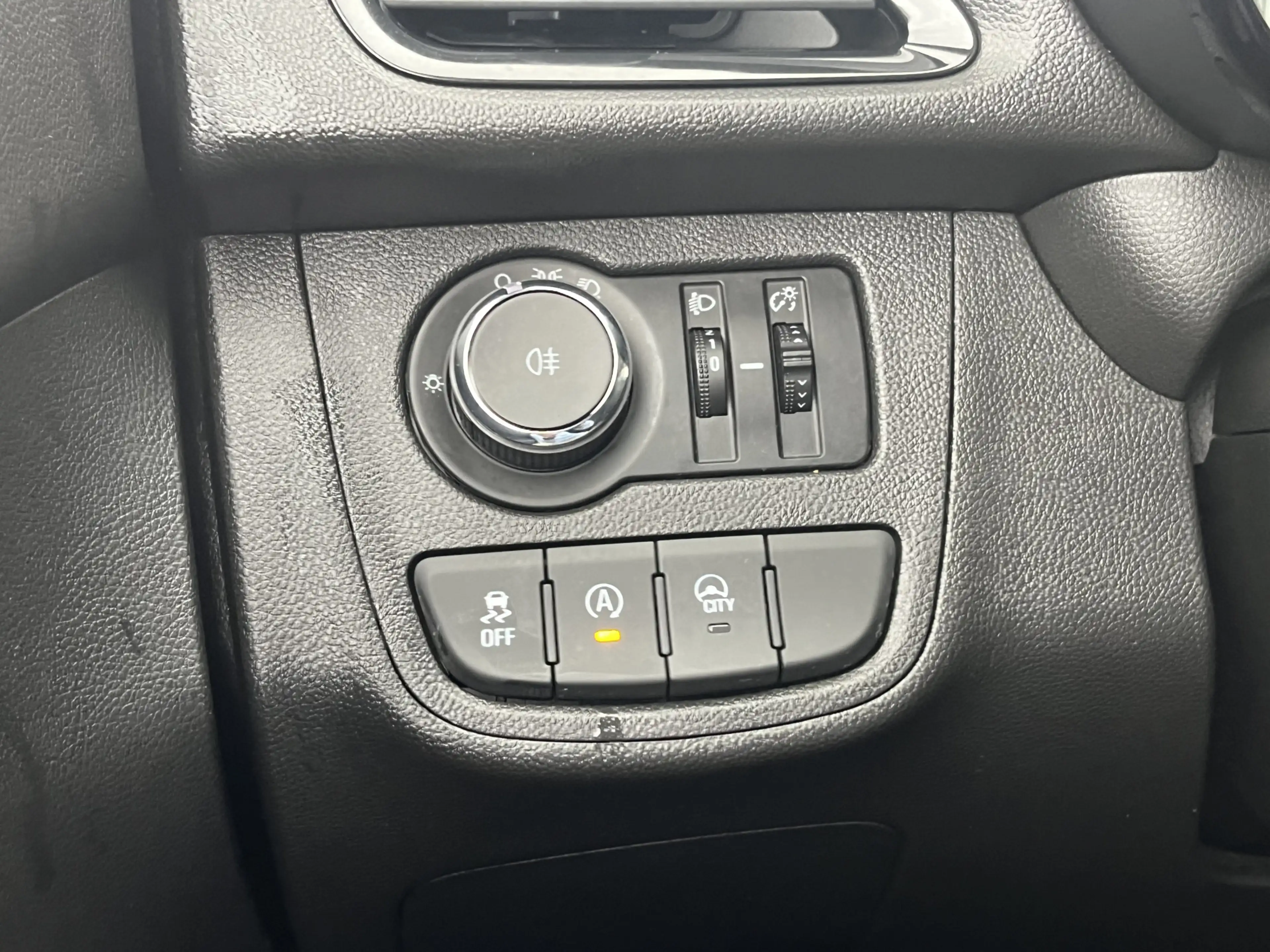 Opel Karl 1.0 ecoFLEX 120 Jaar Edition / Cruise / Airco / El — photo 21