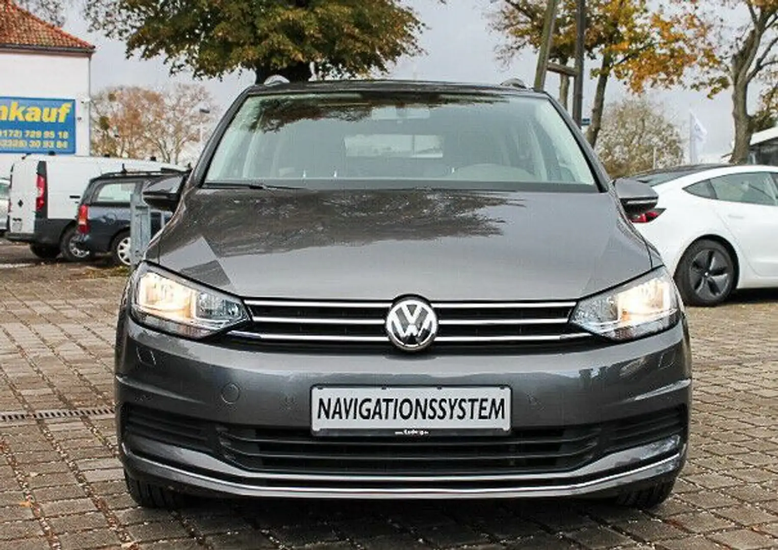 Volkswagen Touran 1.2 TSI BMT*Navigation*2.Hand Grijs - 2