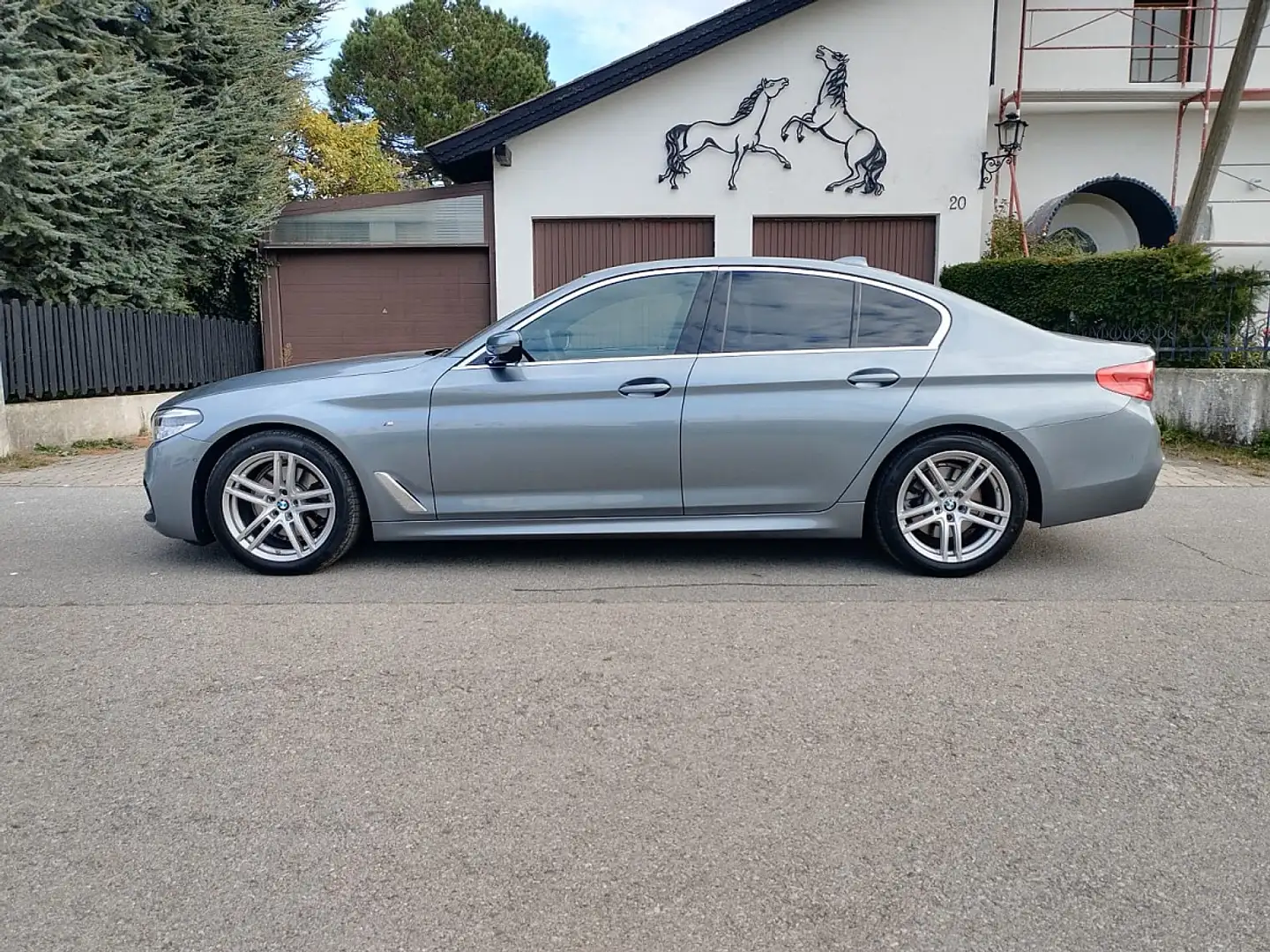 BMW 520 d xDrive*M Paket* Grau - 2