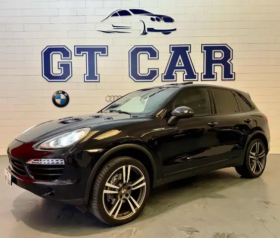 Porsche Cayenne main image