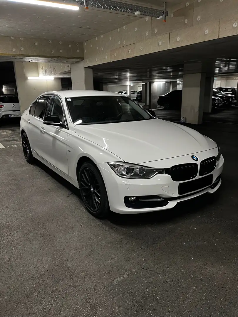 BMW 318 F30 318d xDrive Sport Weiß - 1