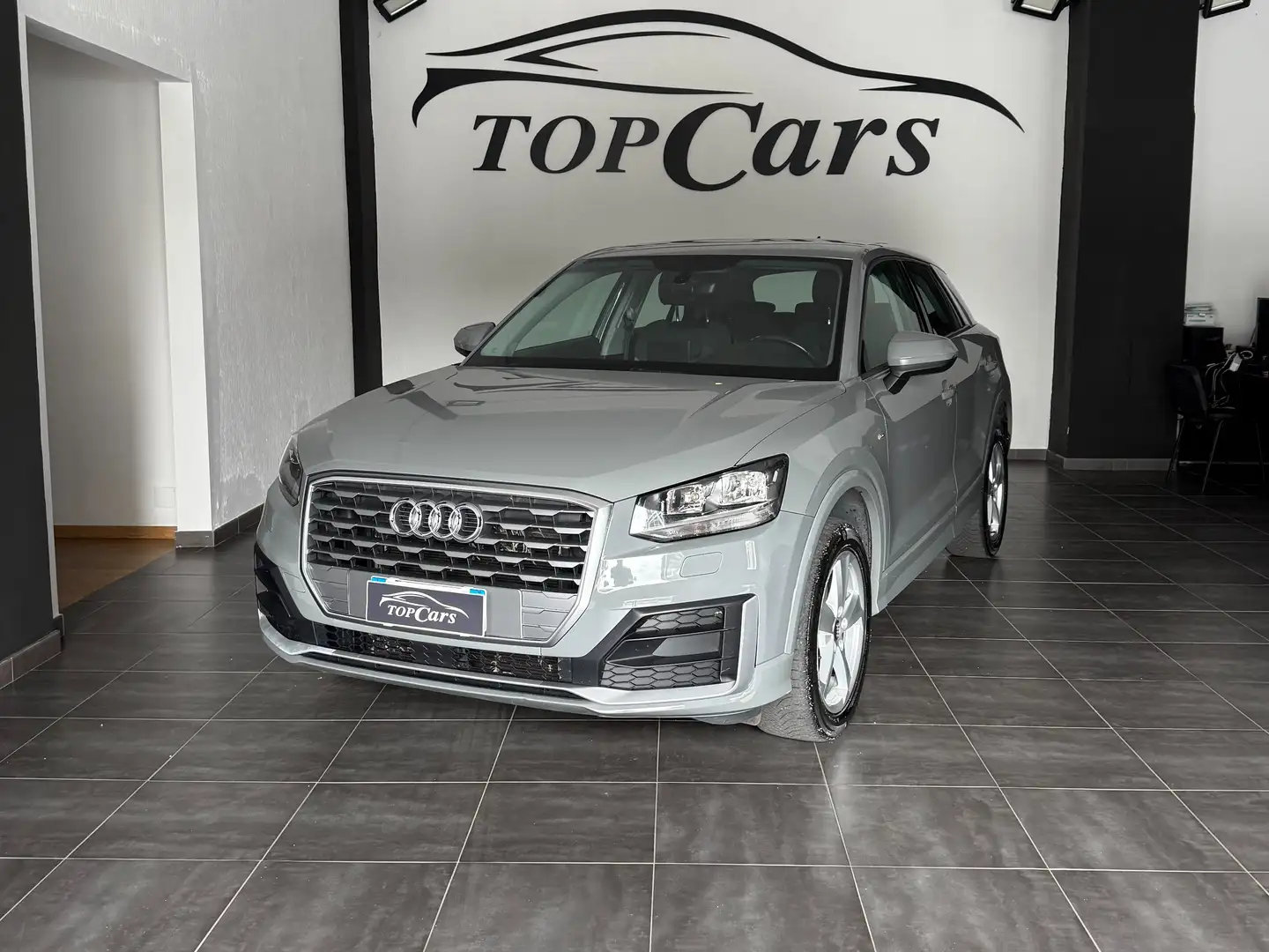 Audi Q2 2.0 tdi S line S-tronic Grigio - 1