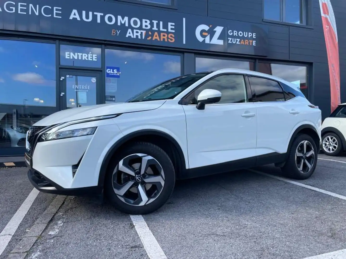 Nissan Qashqai A32 Blanc - 2