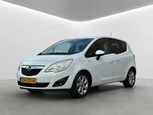 2011 Opel Meriva in White for sale