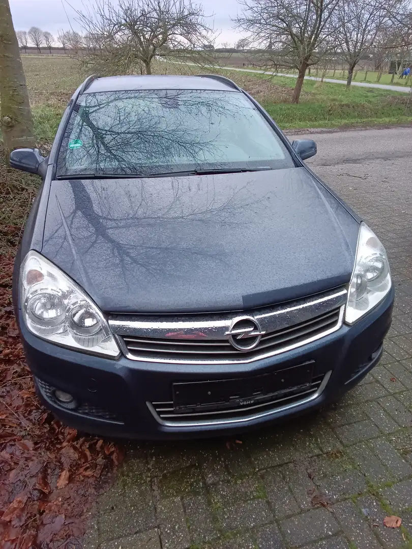 Opel Astra Station Wagon Blau - 2