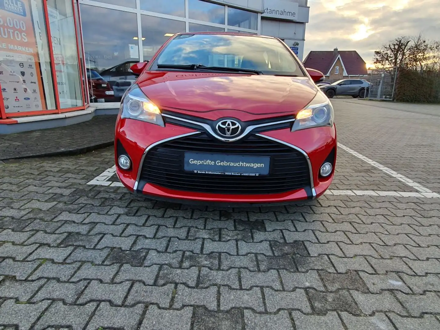 Toyota Yaris 1.33 VVT-i Comfort Rot - 2