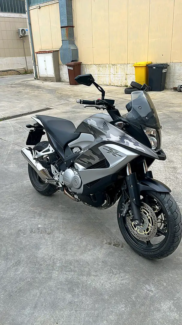 Honda Crossrunner 800 v-tech - 1