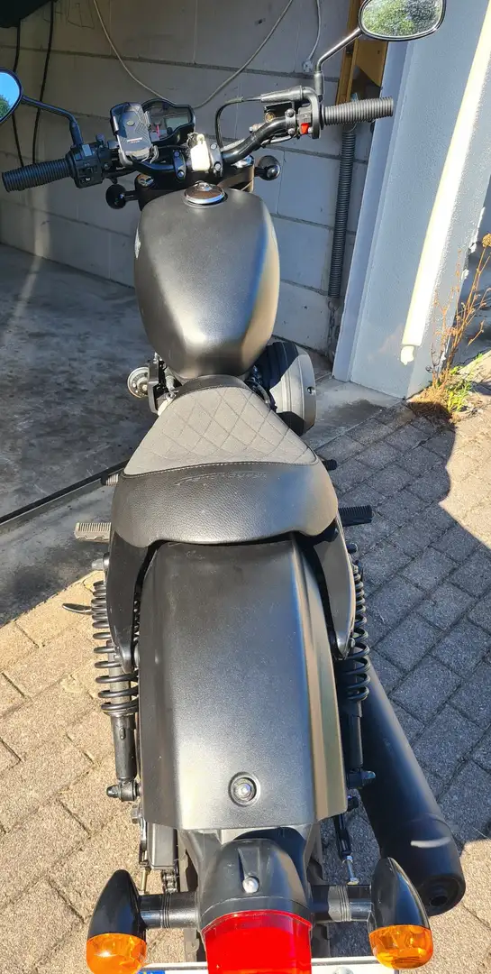 Hyosung Aquila 125 Bobber Nero - 2