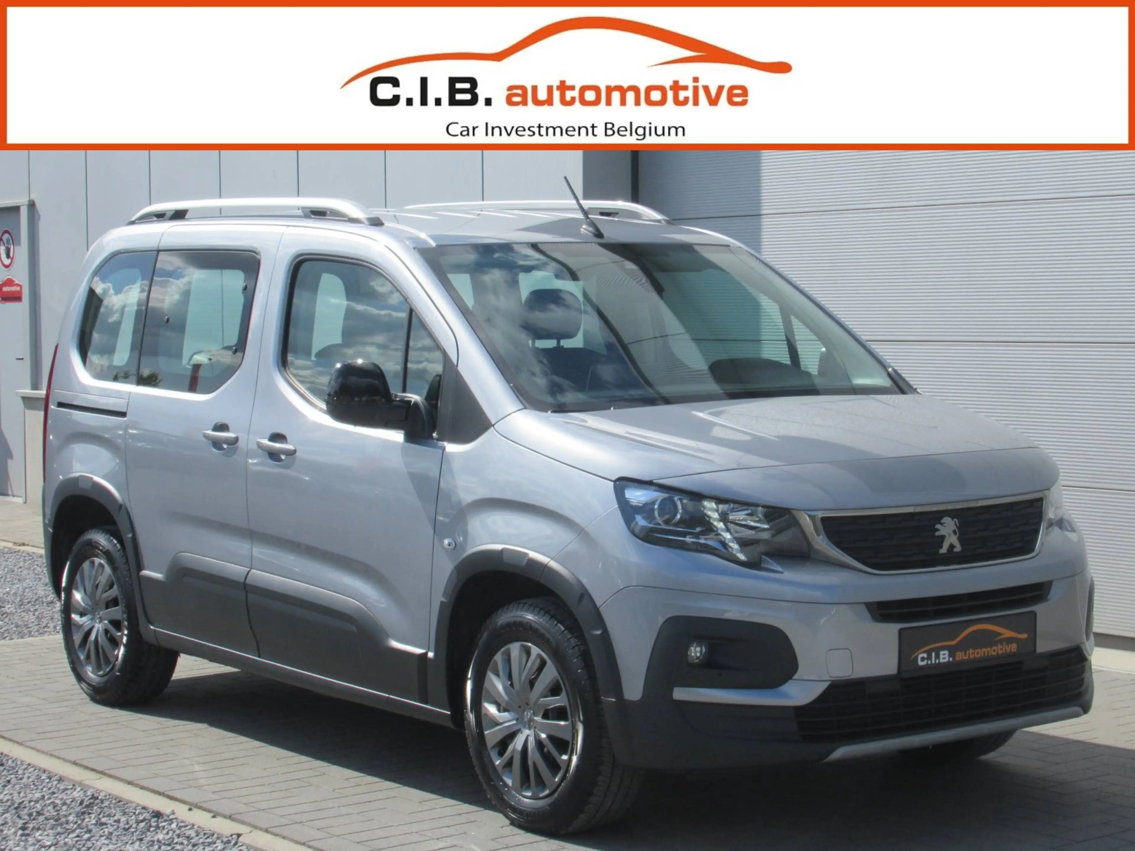 Peugeot Rifter 1.2i Allure /€10.735 netto / Navi / Camera / ...