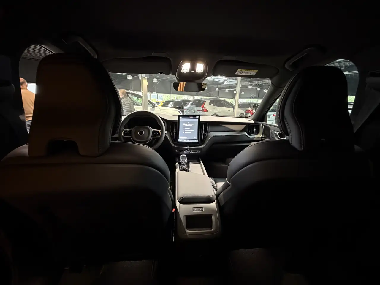 Volvo XC60 2.0 T8 Plug-in hybrid AWD Plus Black Edition stoel, миниатюра 21