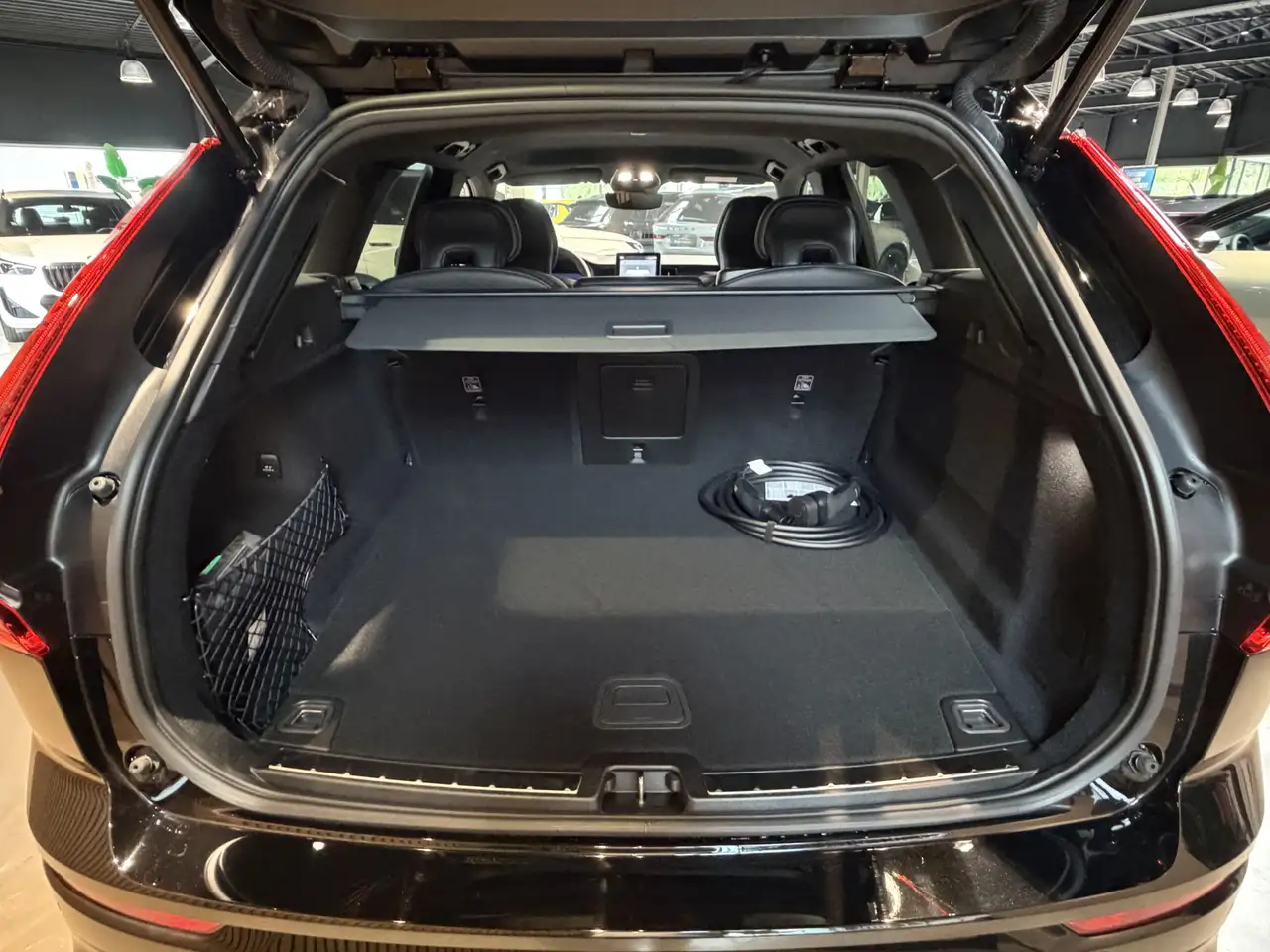 Volvo XC60 2.0 T8 Plug-in hybrid AWD Plus Black Edition stoel, миниатюра 27