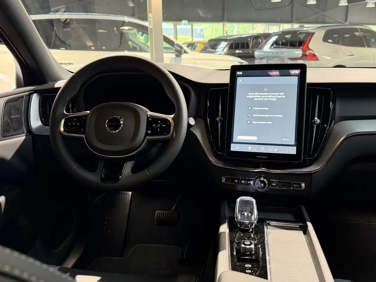 Volvo XC60 2.0 T8 Plug-in hybrid AWD Plus Black Edition stoel, миниатюра 24