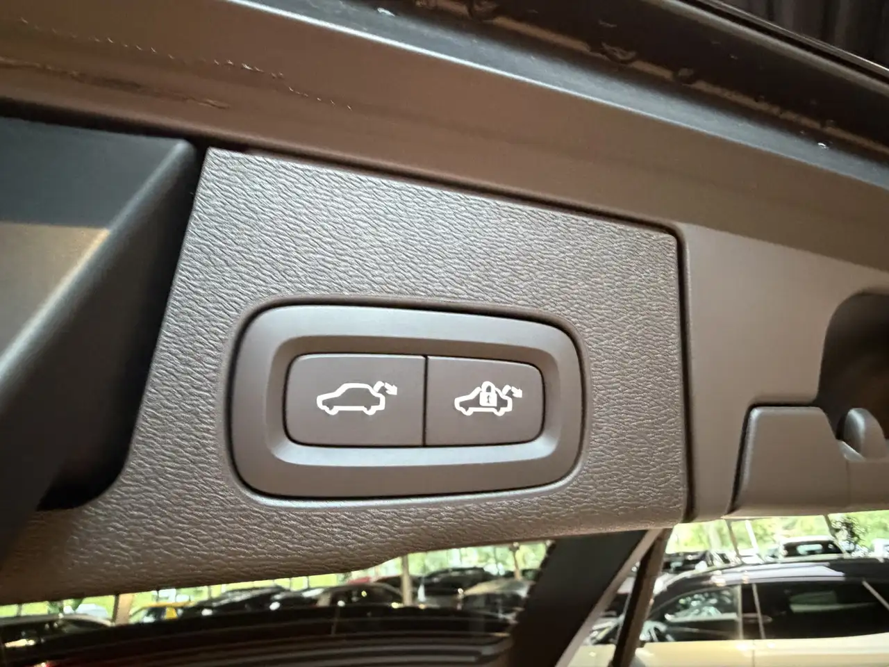 Volvo XC60 2.0 T8 Plug-in hybrid AWD Plus Black Edition stoel, миниатюра 28