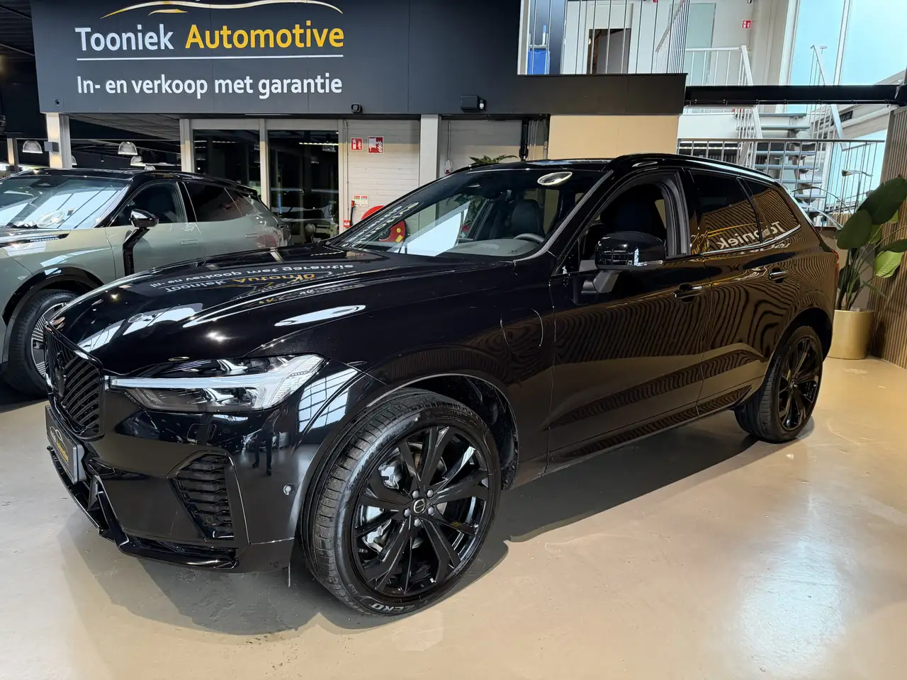 Volvo XC60 2.0 T8 Plug-in hybrid AWD Plus Black Edition stoel, миниатюра 6