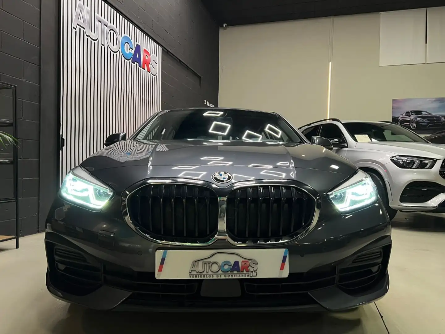 BMW 116 Berlina Manual de 5 Puertas Gris - 2