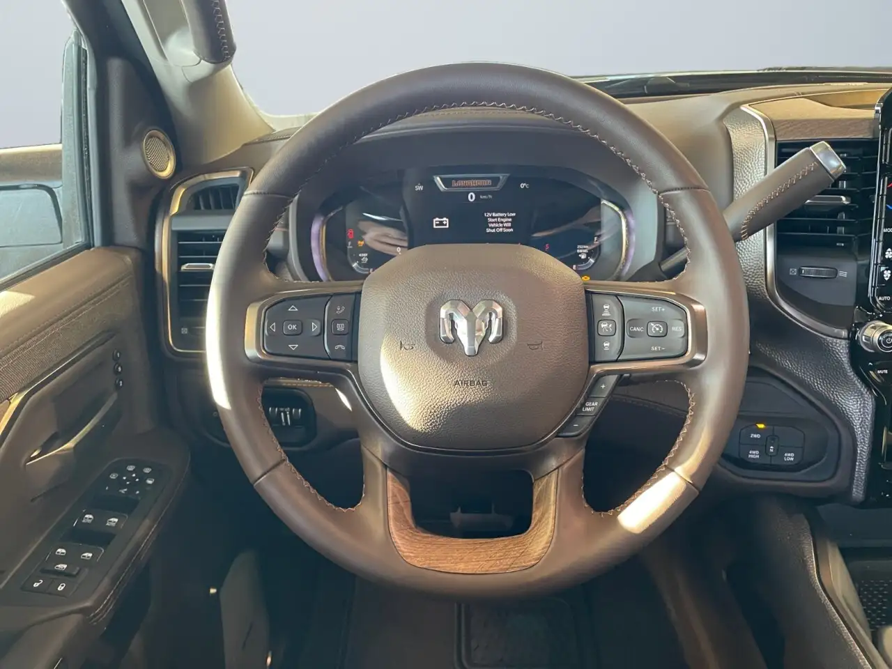 RAM 3500 снимка RAM 3500