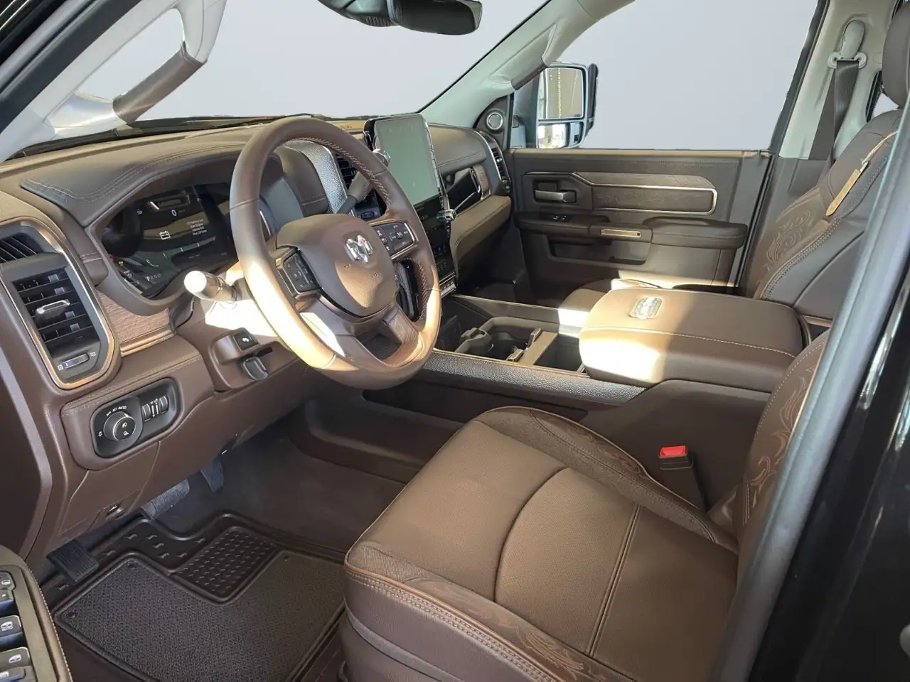 RAM 3500 снимка RAM 3500