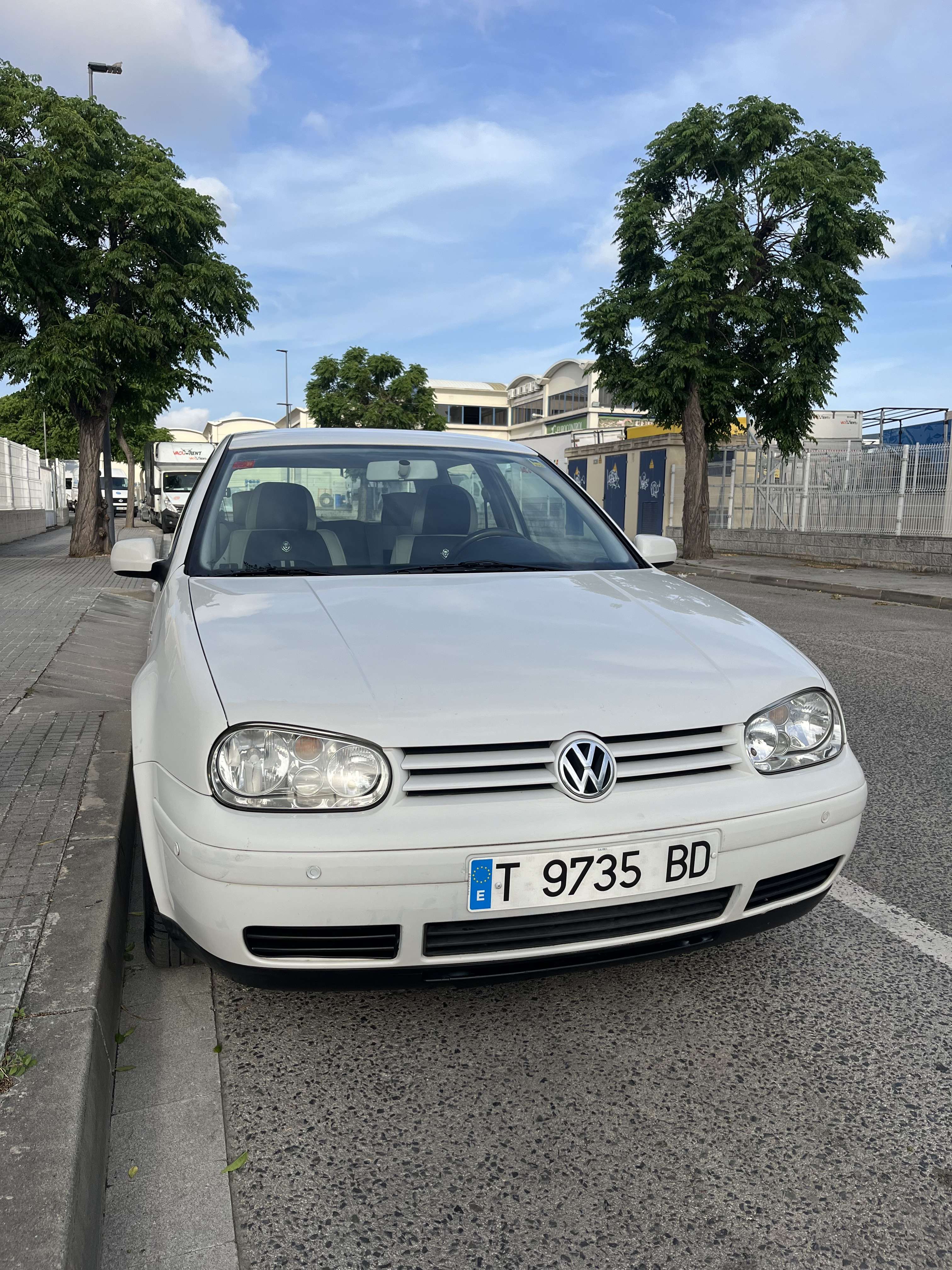 Volkswagen Golf 1.6 Highline 100 - foto 1
