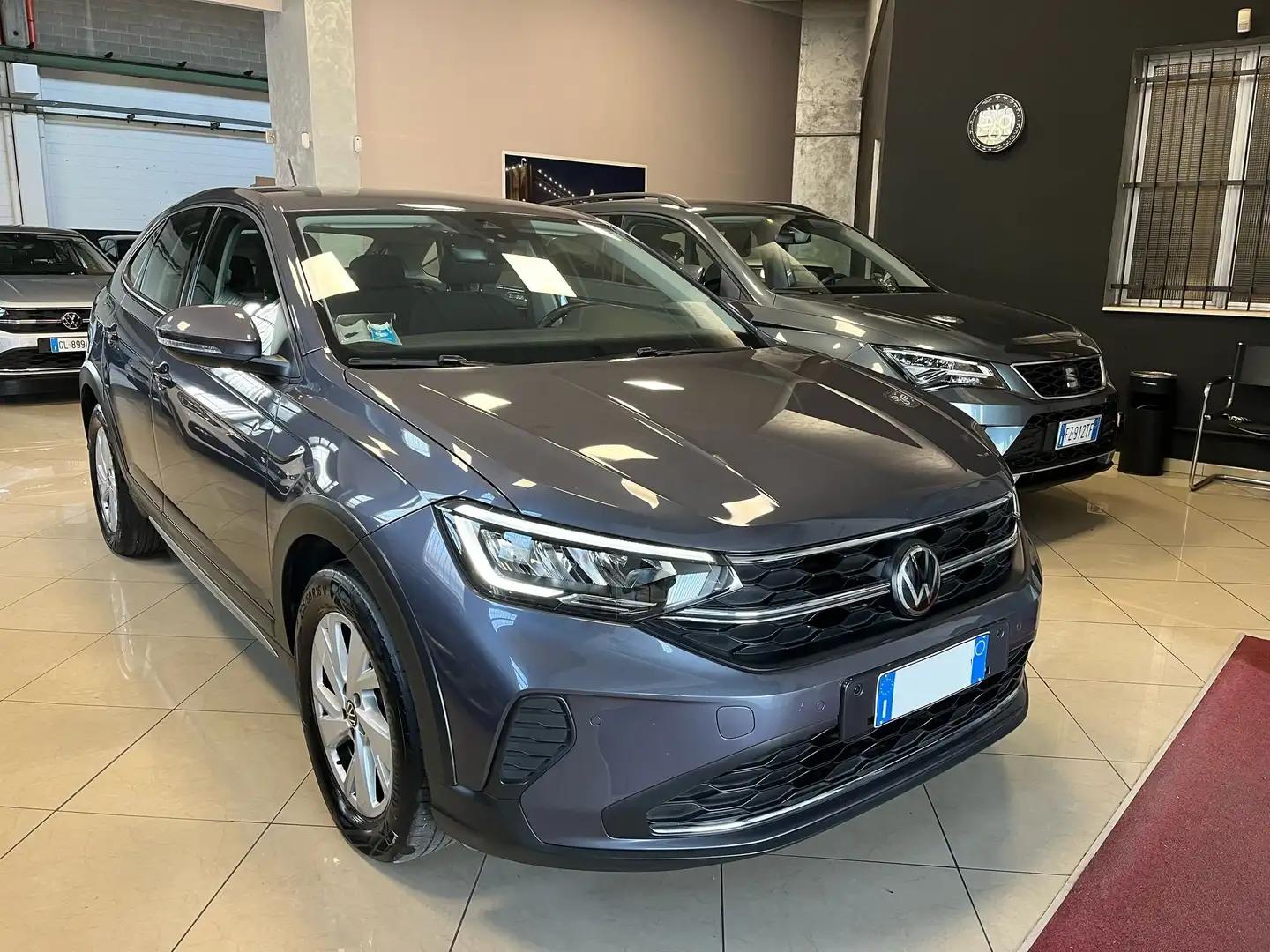 Volkswagen Taigo 1.0 tsi Life 95cv VIRTUAL Grigio - 1