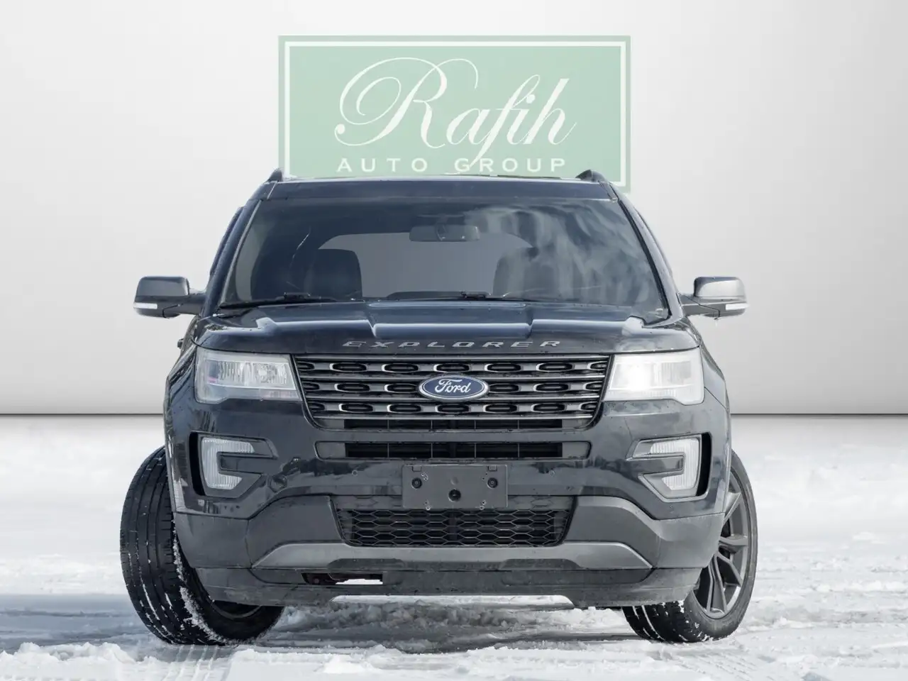 Ford Explorer снимка Ford Explorer
