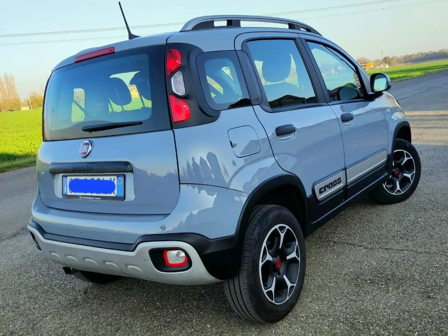 Fiat Panda Panda III 2021 4x4 Cross 0.9 t.air 4x4 Šedá - 2