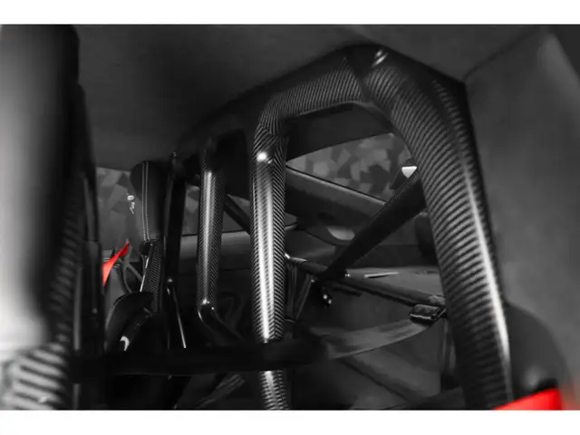 Porsche 992 view 13