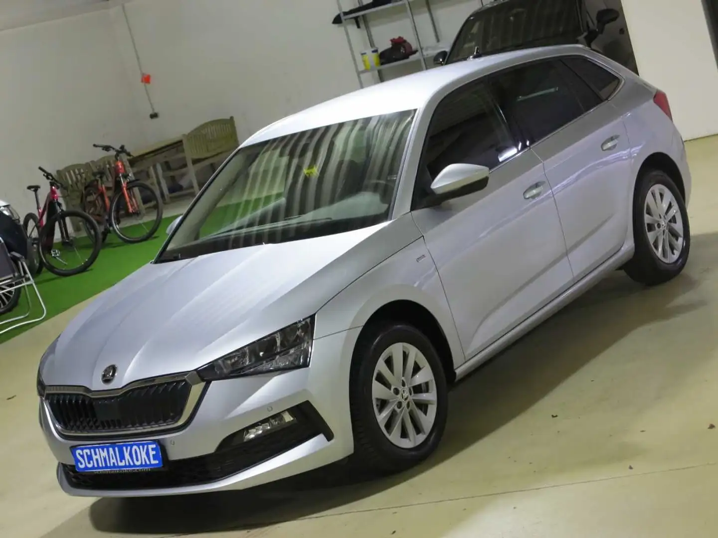 Skoda Scala 1.5 TSI DSG7 Tour Navi RKam DAB LM16 Silber - 2