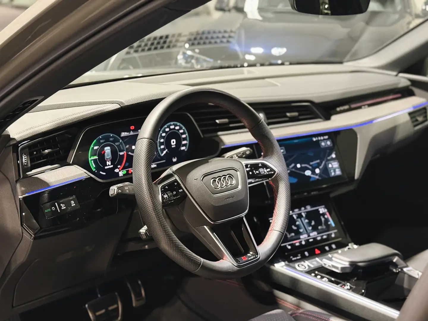 Audi Q8 e-tron E-Tron 55 Quattro S-Line Chronos Grijs - Garantie Сірий - 2