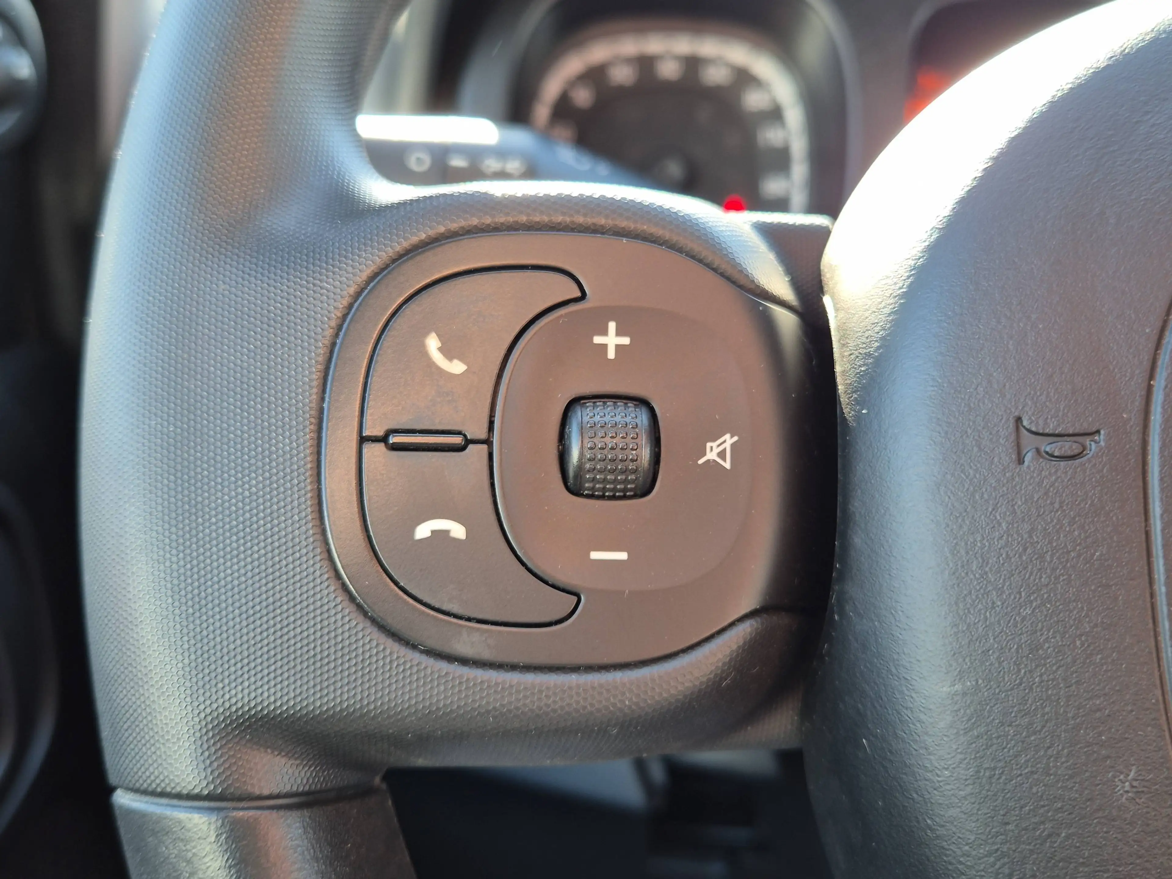 Fiat Panda Panda 1.0i MHEV City Life 5pl. — photo 11