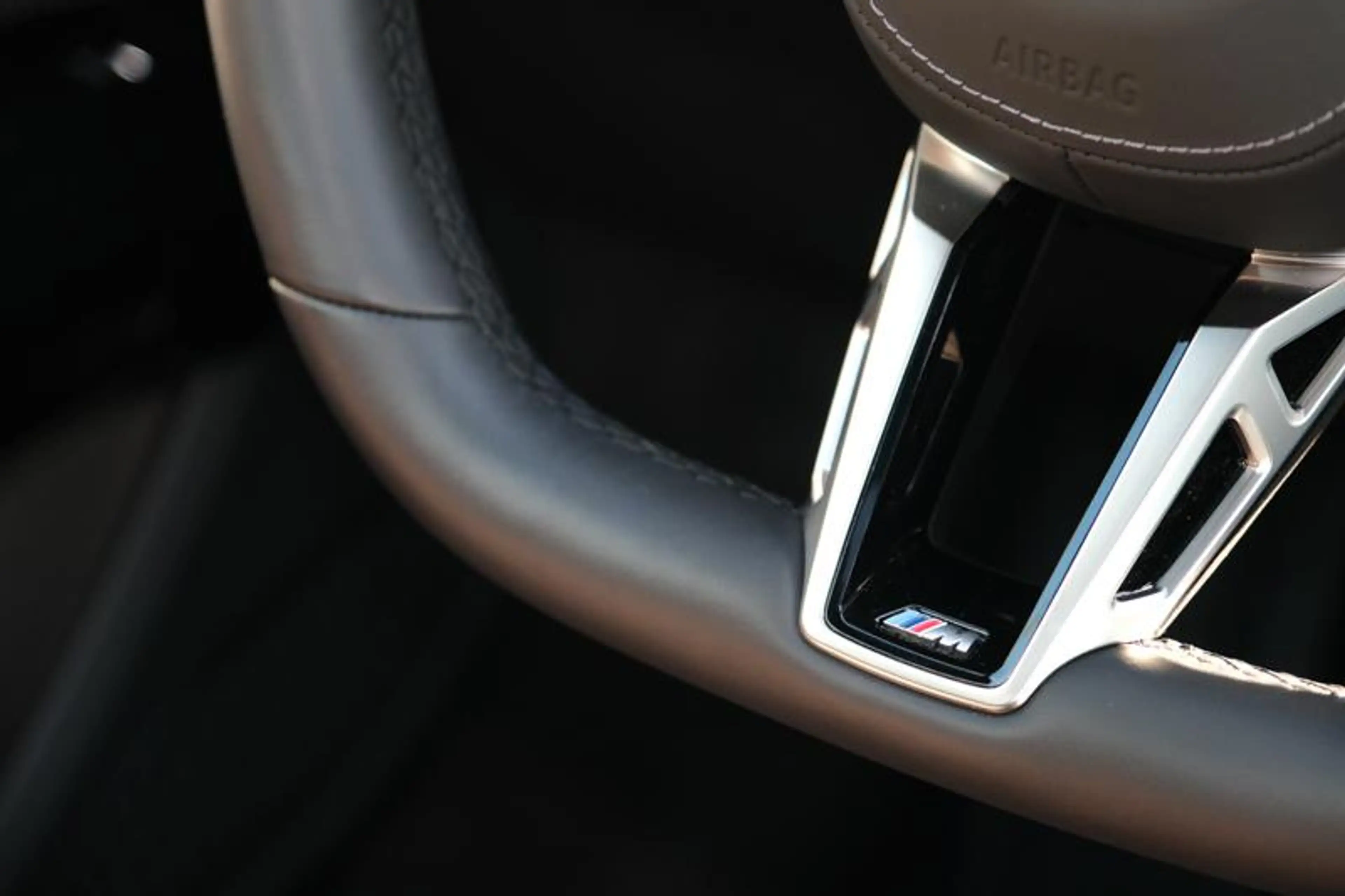 BMW i7 i7 eDrive50 M Sport | THEATRE SCREEN | ICONIC GLOW — photo 14
