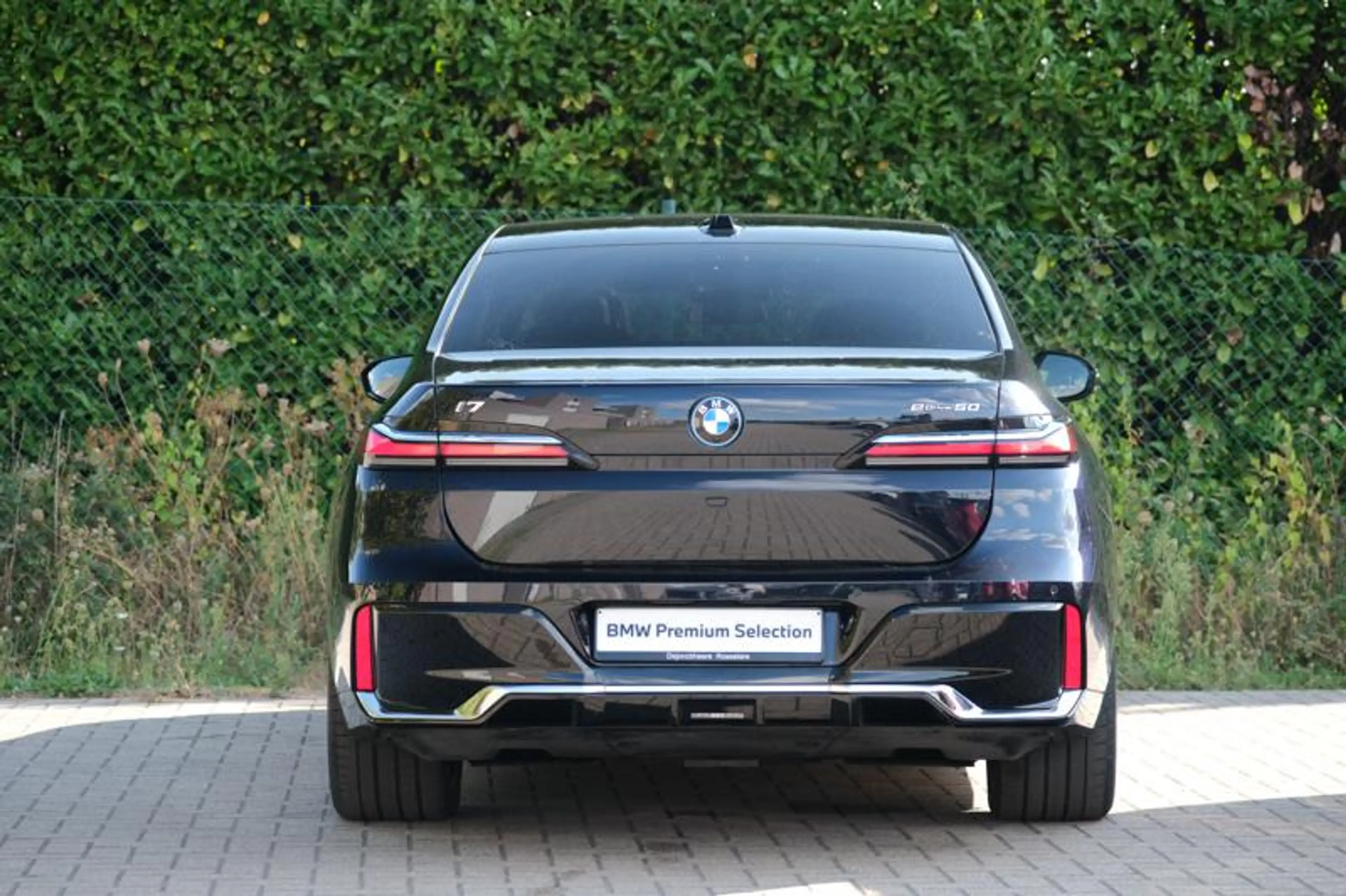 BMW i7 i7 eDrive50 M Sport | THEATRE SCREEN | ICONIC GLOW — photo 4