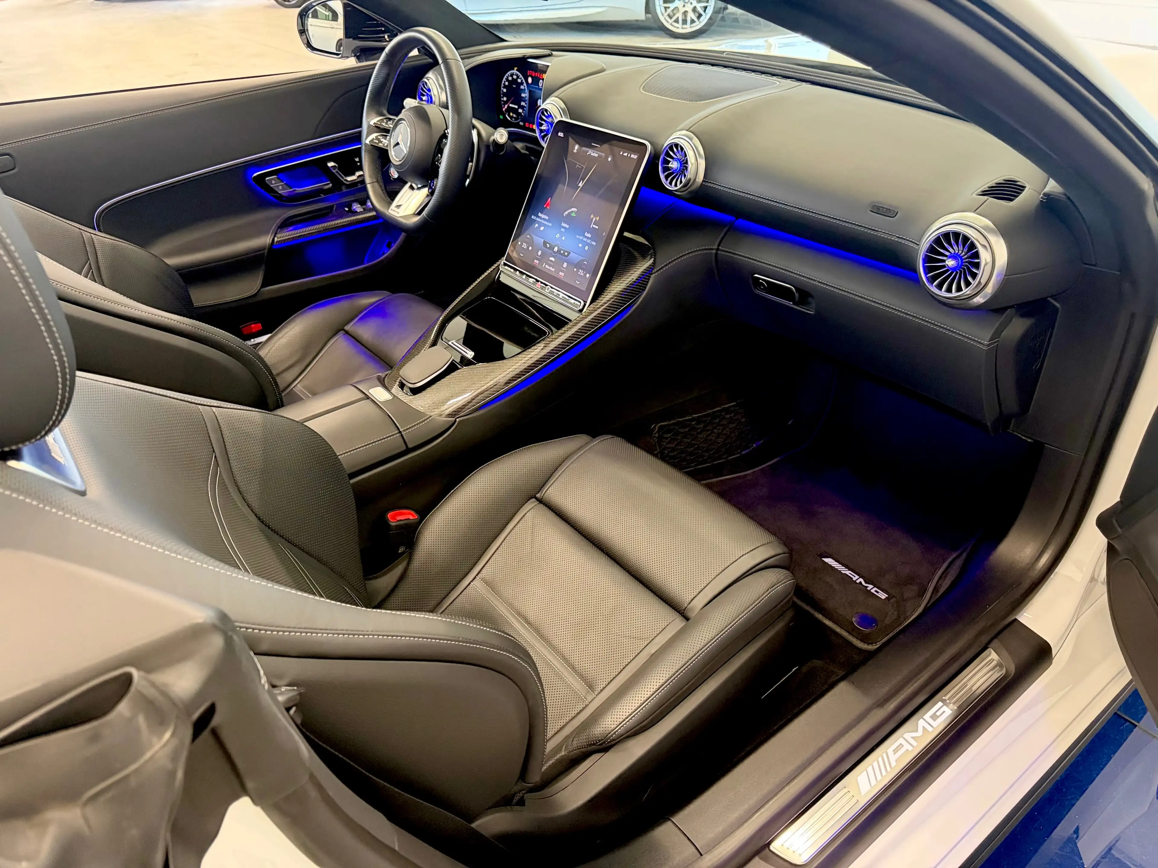 Mercedes-Benz SL 43 AMG V8 Styling Paket,Night Paket,Dynamic Plus Paket — photo 27
