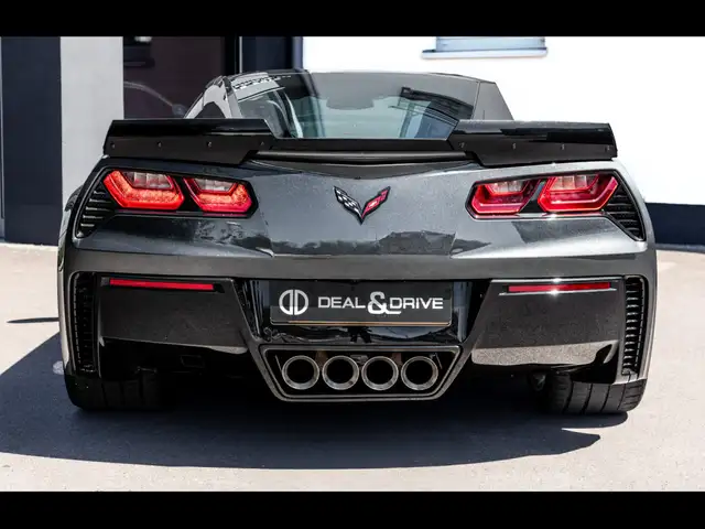 Corvette C7 view 4