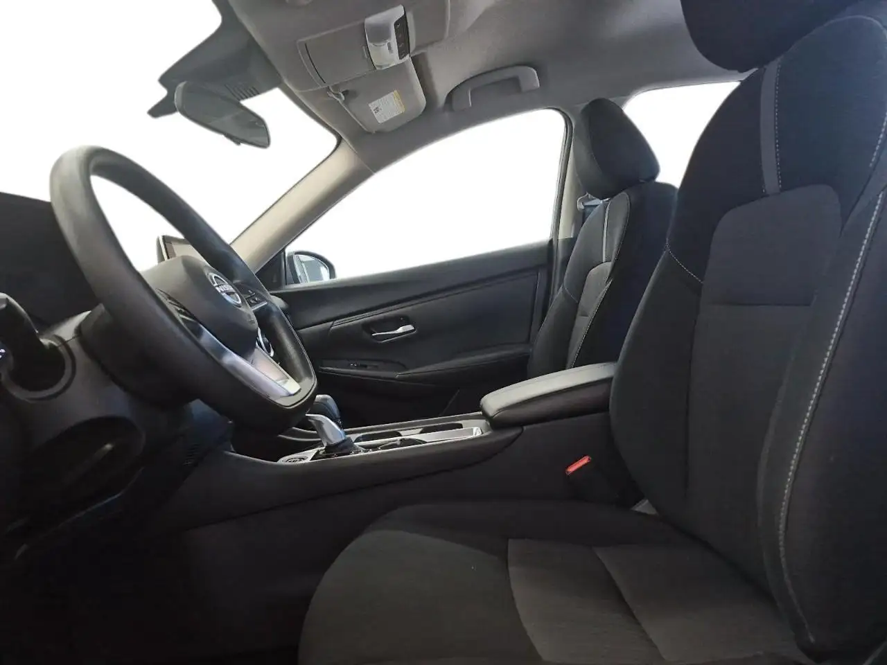 Nissan Sentra снимка Nissan Sentra