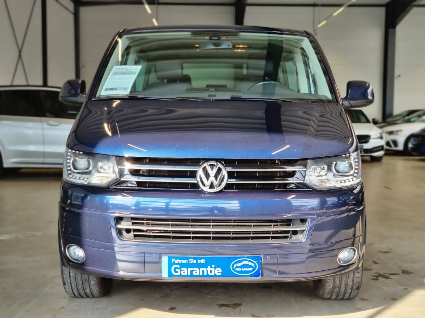 Volkswagen T5 Multivan T5 MULTIVAN 2.0 TDI HIGHLINE STANDHZ AHK 7SITZER Bleu - 2