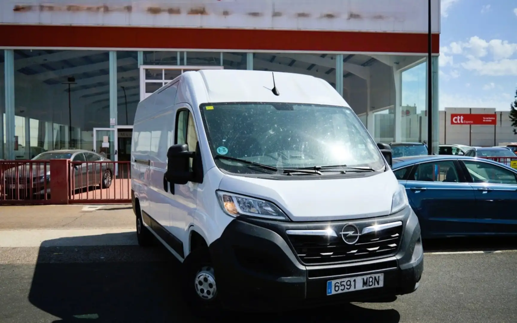 Opel Movano Ch.Cb. 2.2 BlueHDI Base 140 L3 3500 Wit - 2